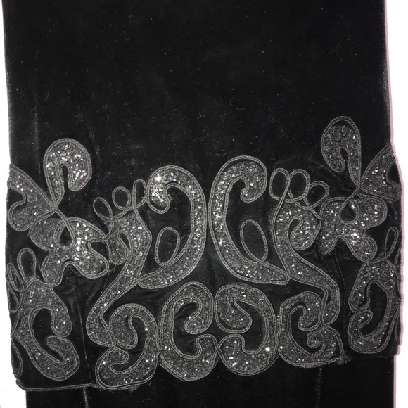 Velvet Floor Length Gown - Picture 4 of 4